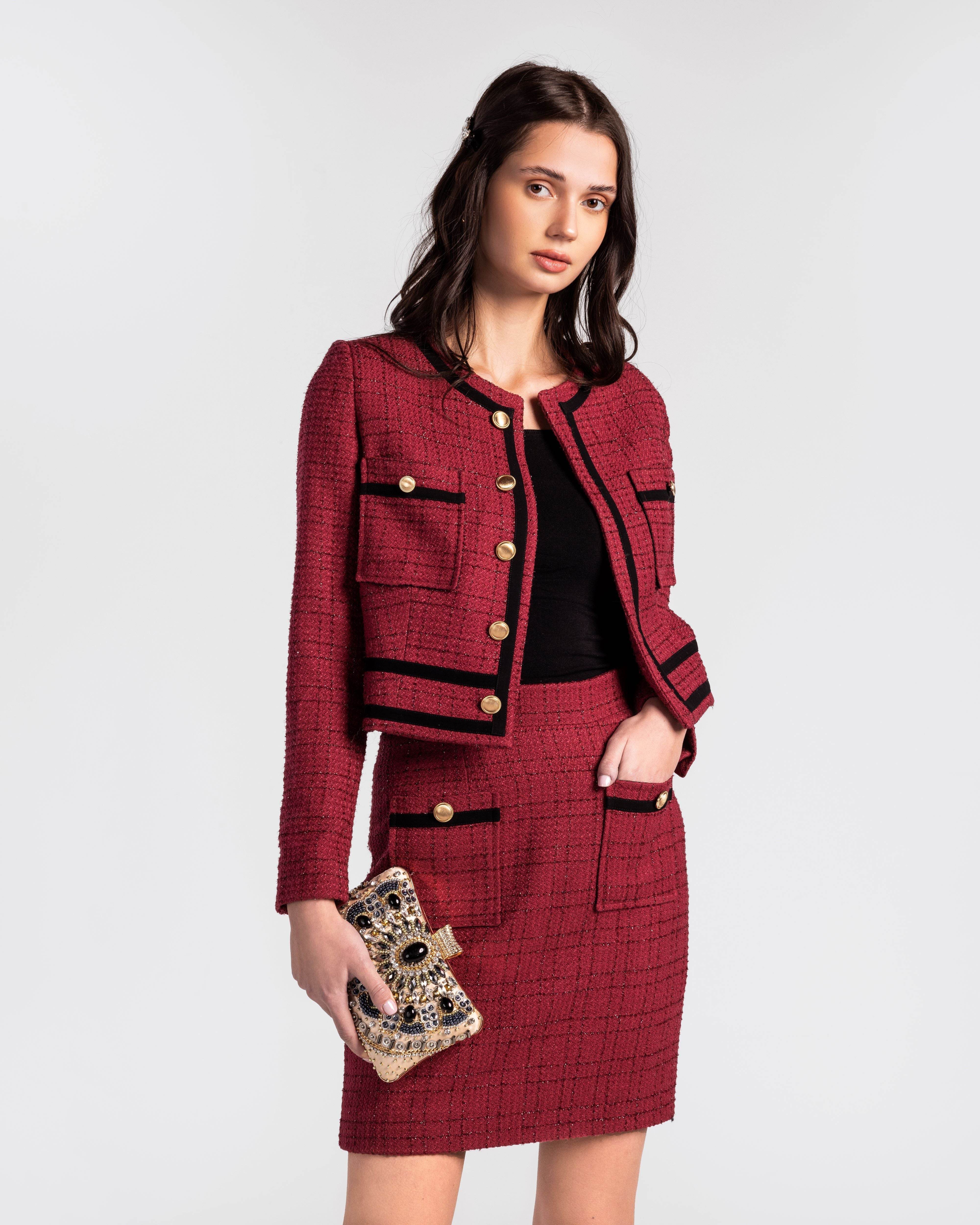 Tweed Essence Tailored in Ivory-black Jacket - MOONMAINS EGY