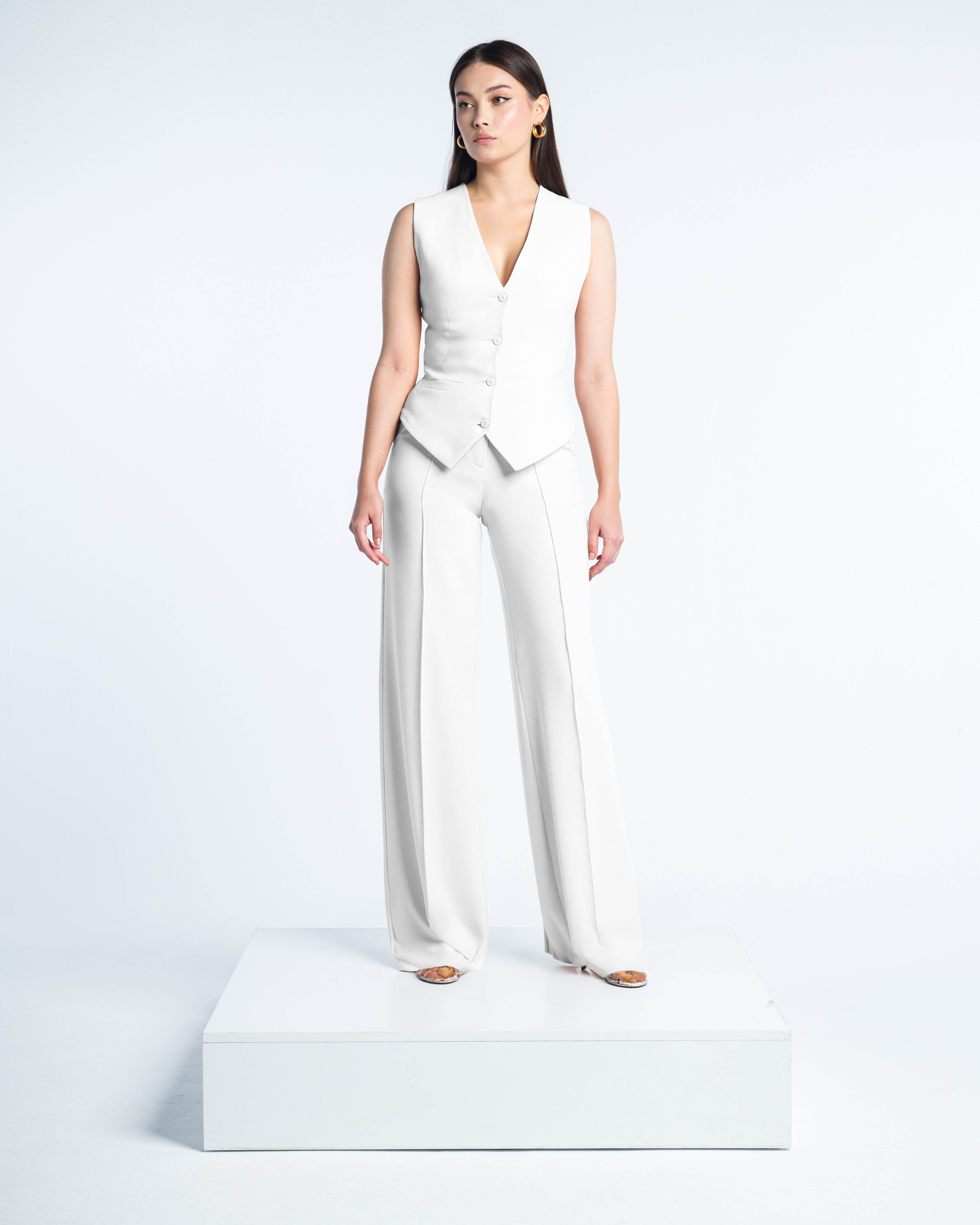 SLIM-FIT VEST - MOONMAINS EGY