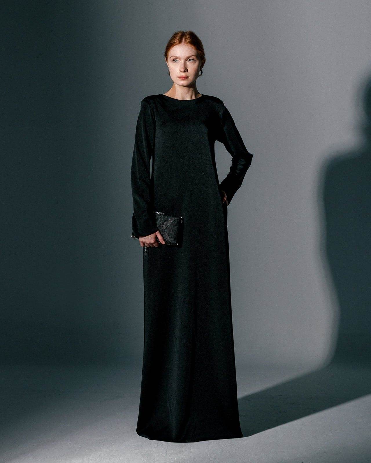 SALIA , BLACK GOWN DRESS WITH GOLDEN ZIPPER - MOONMAINS EGY