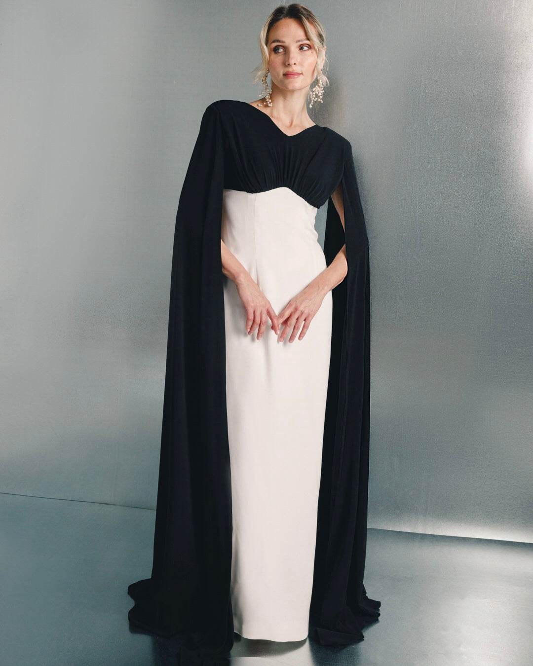 Lana Cape dress without sleeves - MOONMAINS EGY