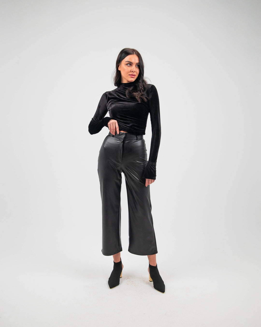 STRAIGHT-LEG FAUX LEATHER PANTS - MOONMAINS EGY