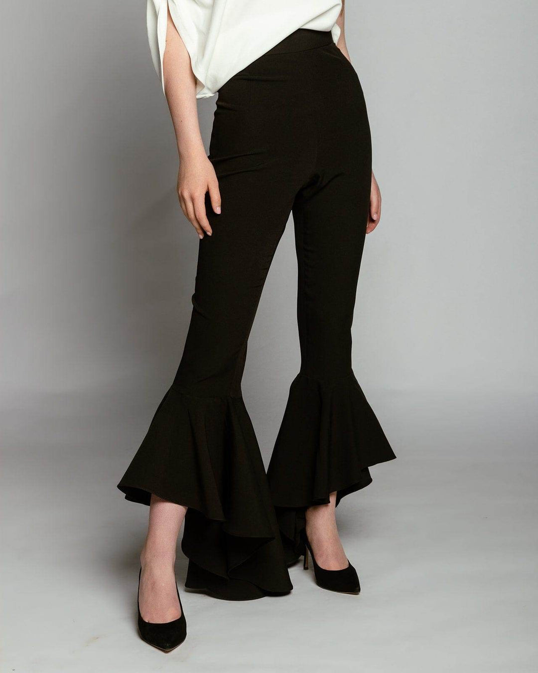 RUFFLED PANTS - MOONMAINS EGY