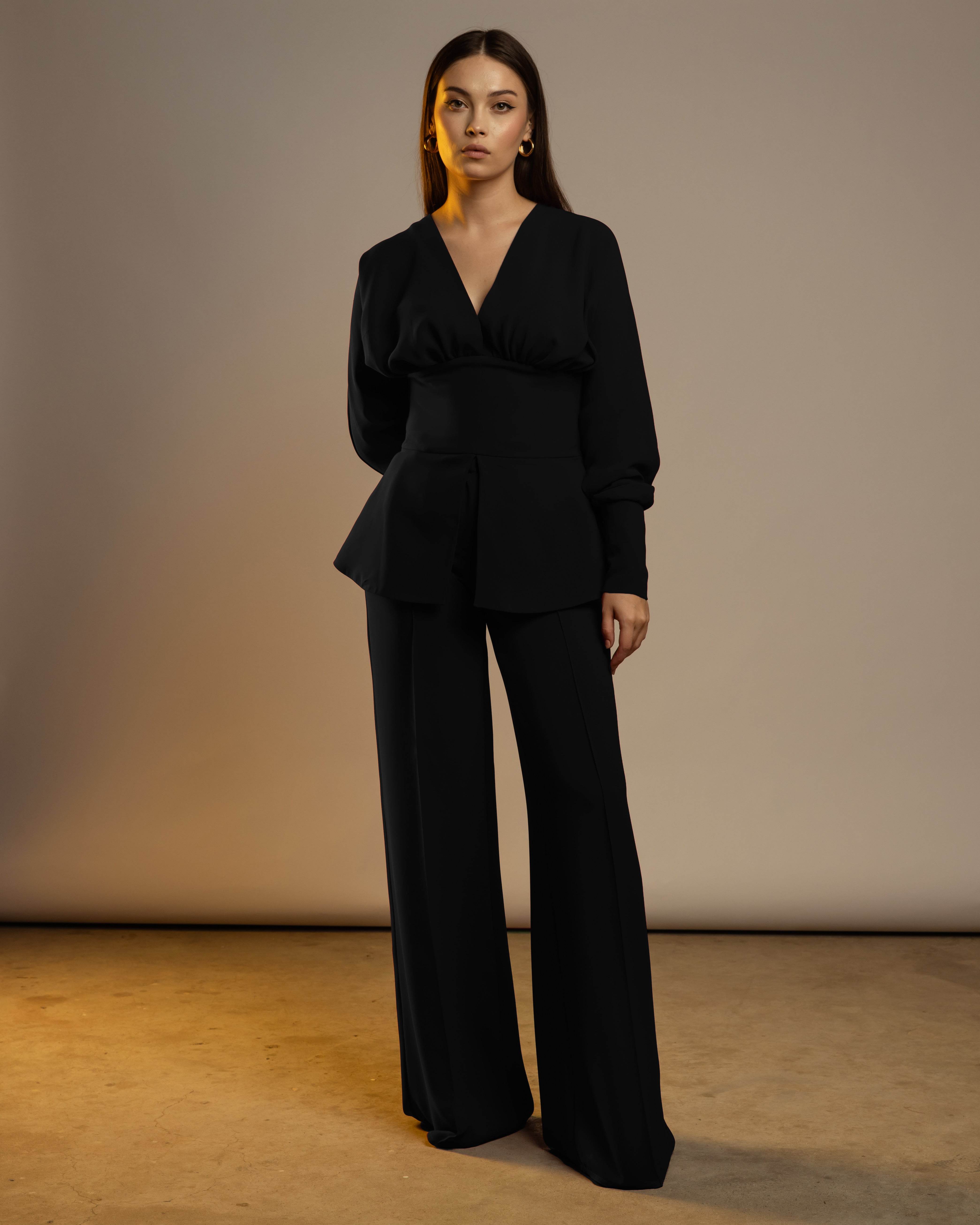 VIRA SUIT - MOONMAINS EGY