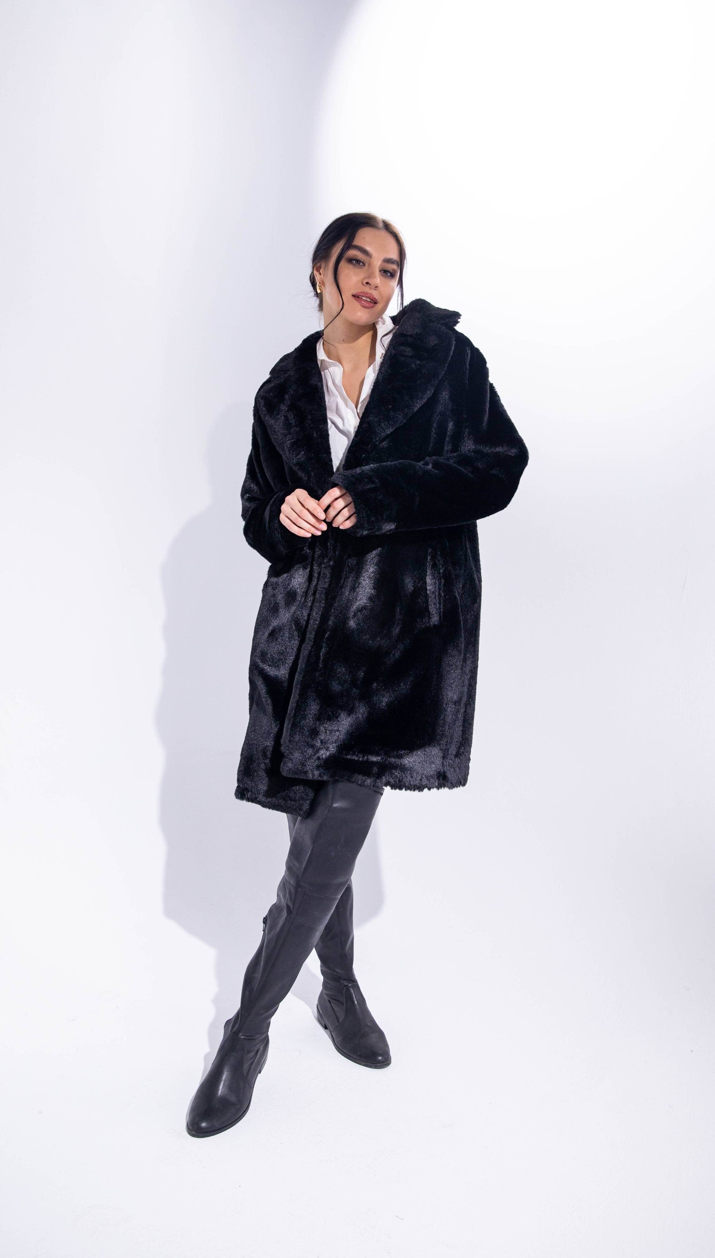 long faux fur jacket - MOONMAINS EGY