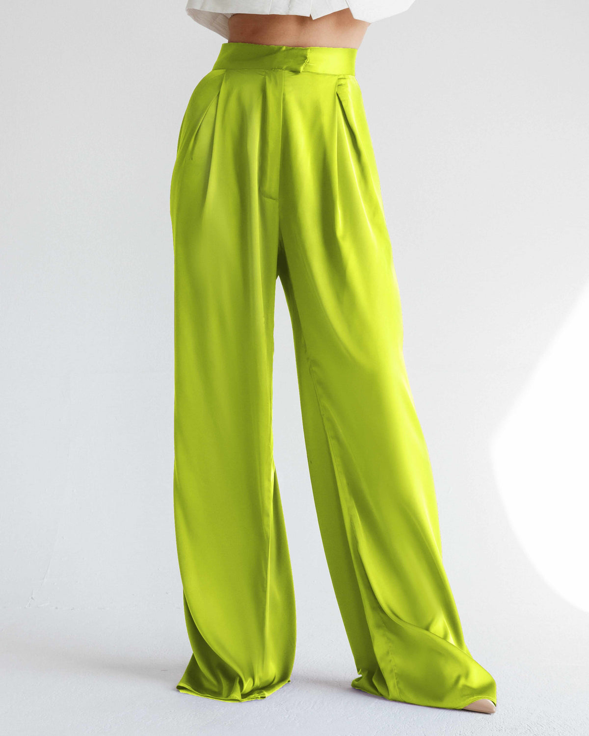 High-waisted lemon yellow satin wide-leg trousers for women, elegant and stylish fashion