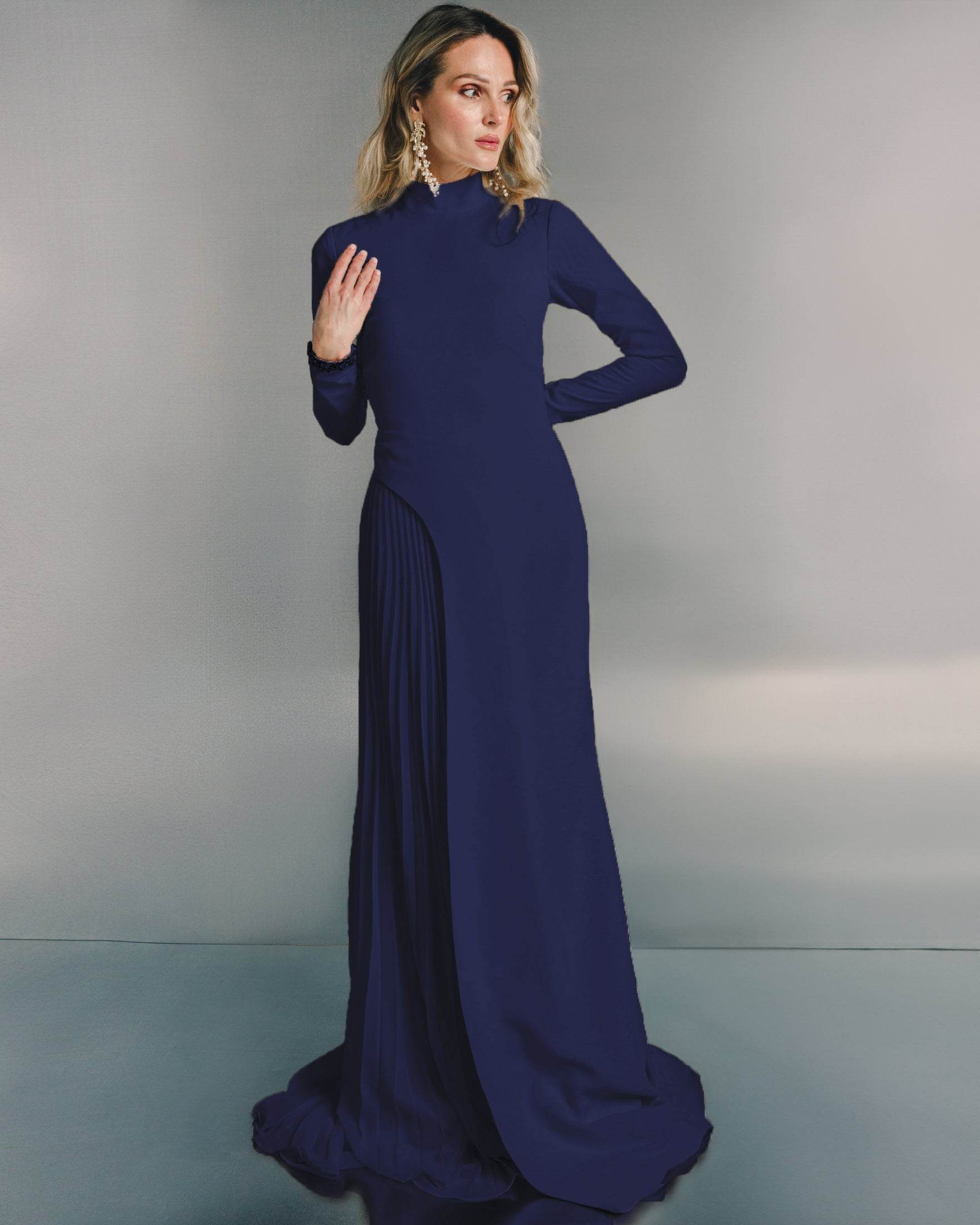 Tailored crepe pleated maxi dress - MOONMAINS EGY