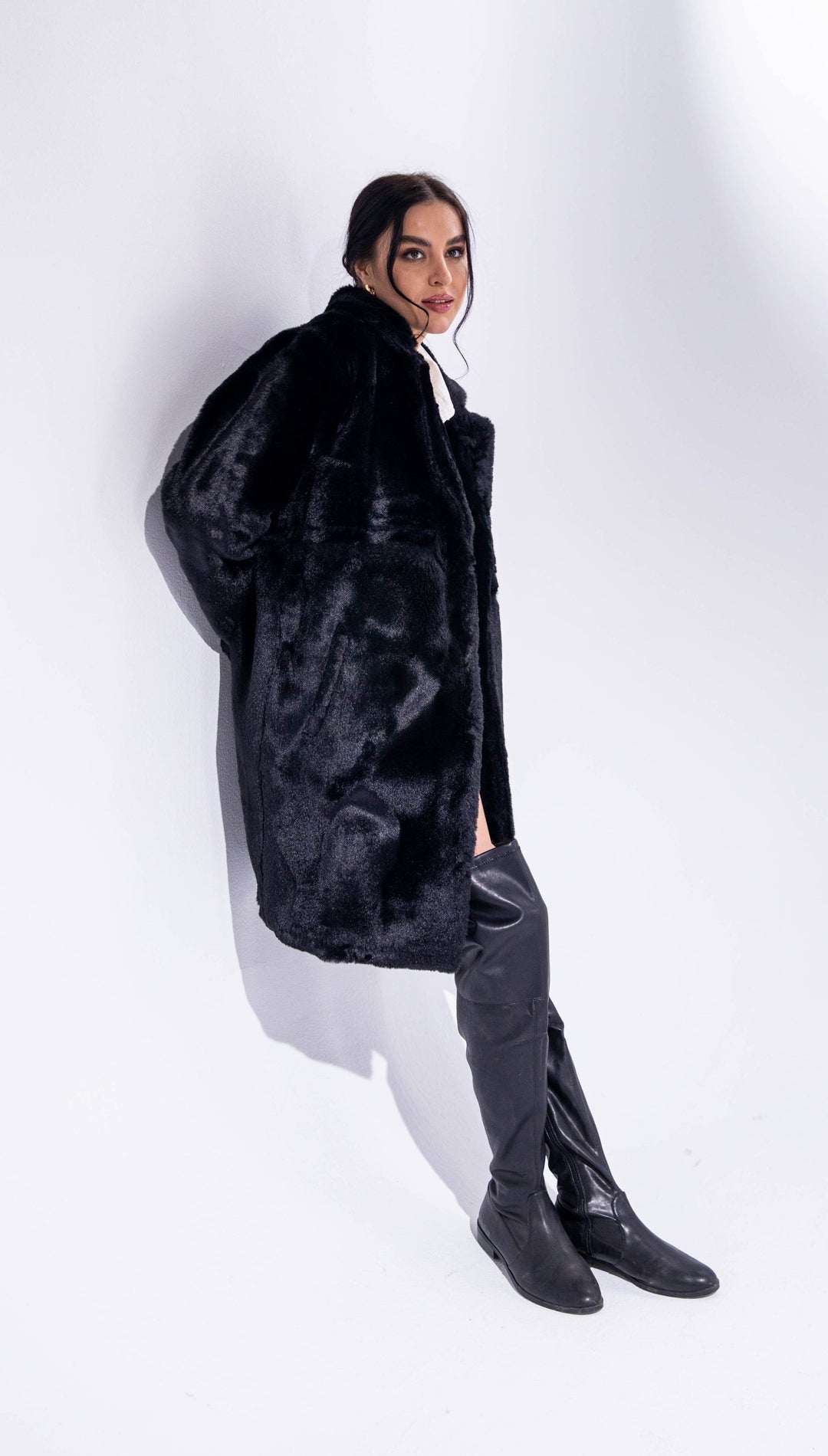 long faux fur jacket - MOONMAINS EGY