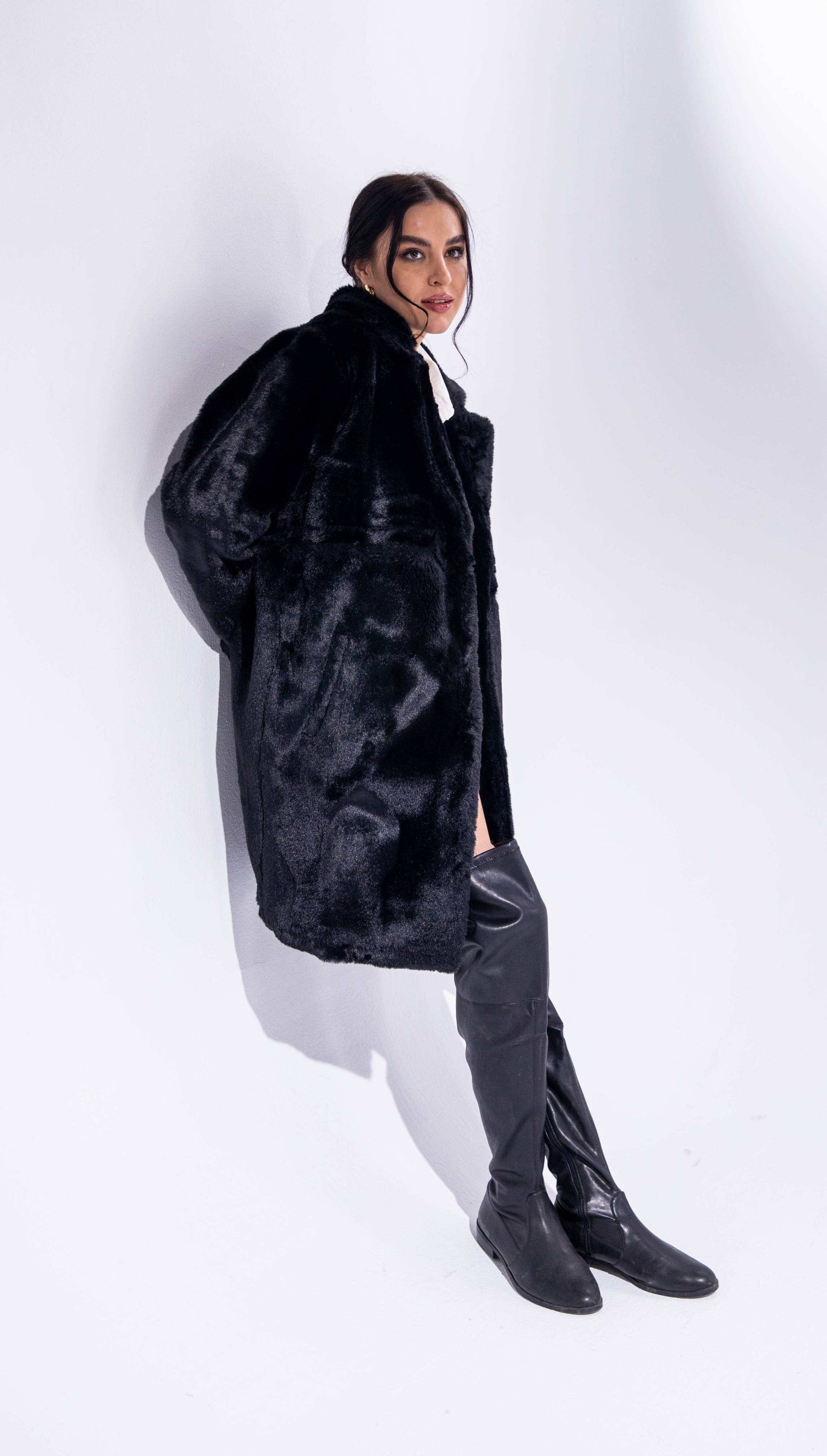 long faux fur jacket - MOONMAINS EGY