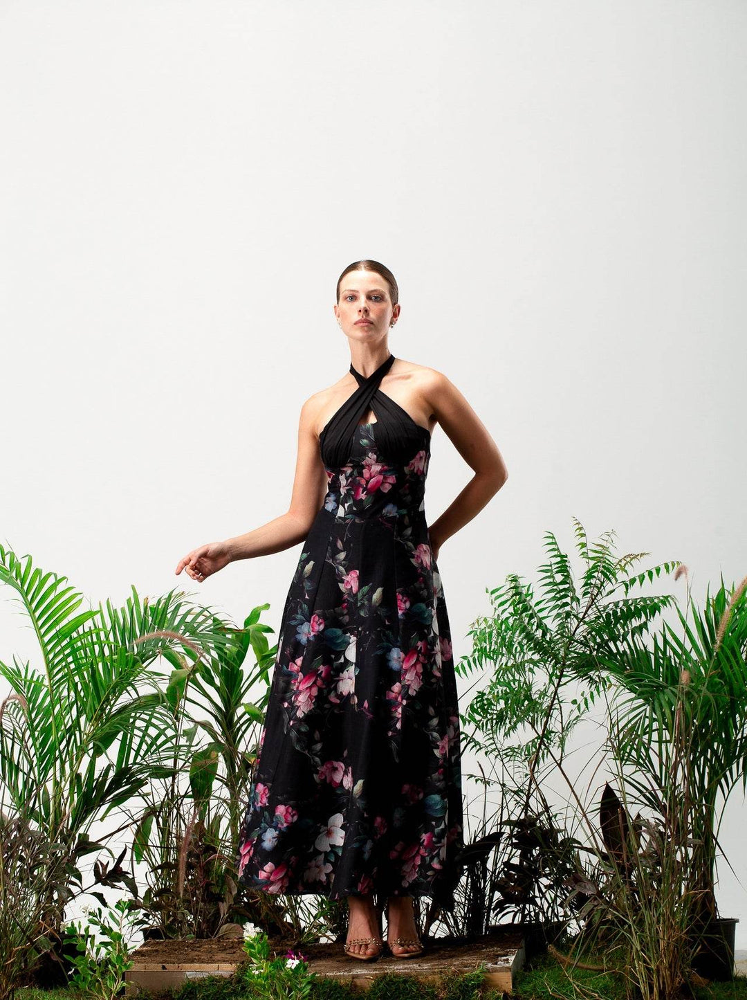 Bellie Linen Floral Dress - MOONMAINS EGY