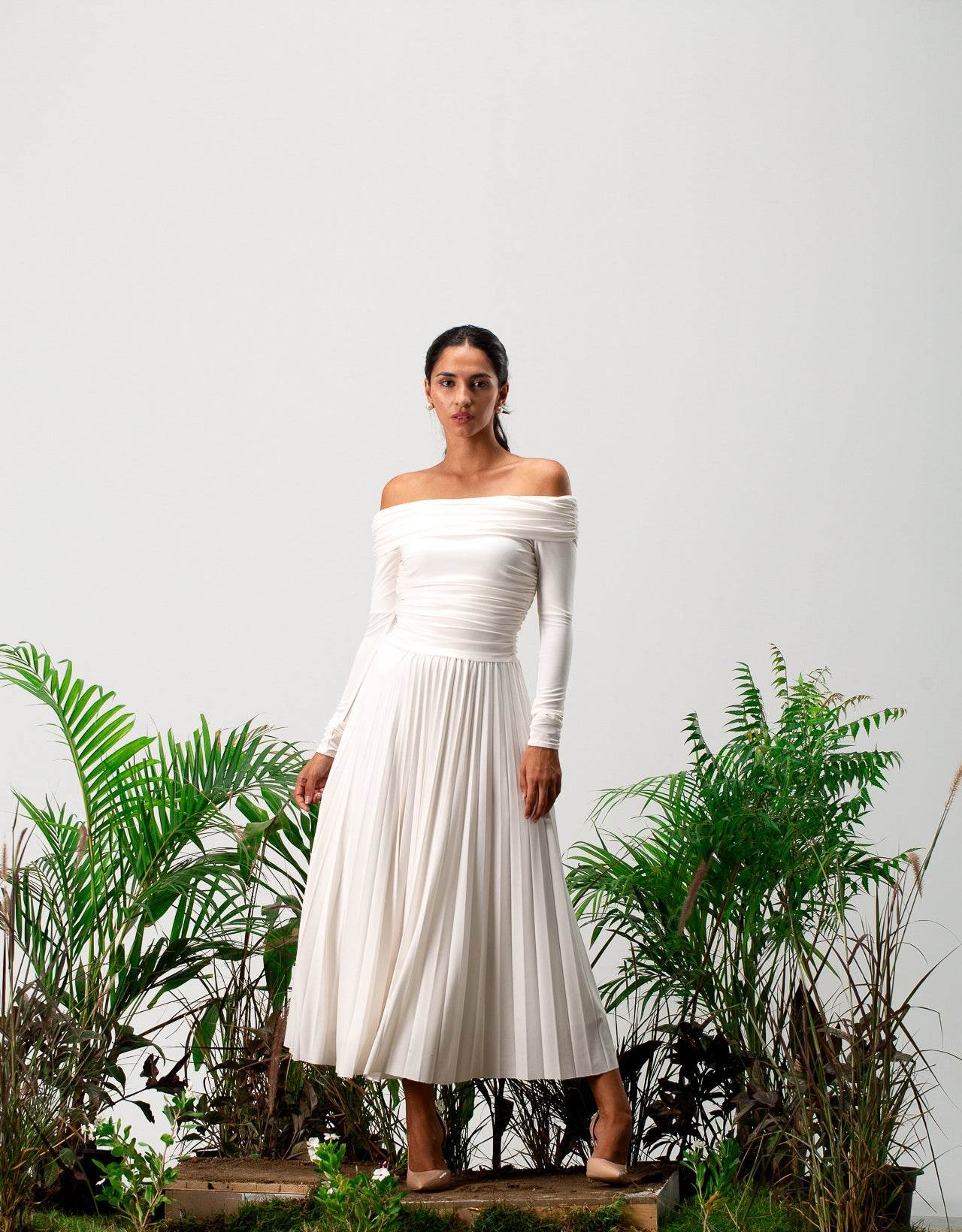 Meliora Long-Sleeve Maxi Dress - MOONMAINS EGY