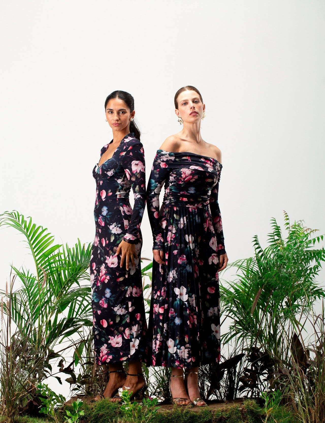 Meliora printed Long-Sleeve Maxi Dress - MOONMAINS EGY