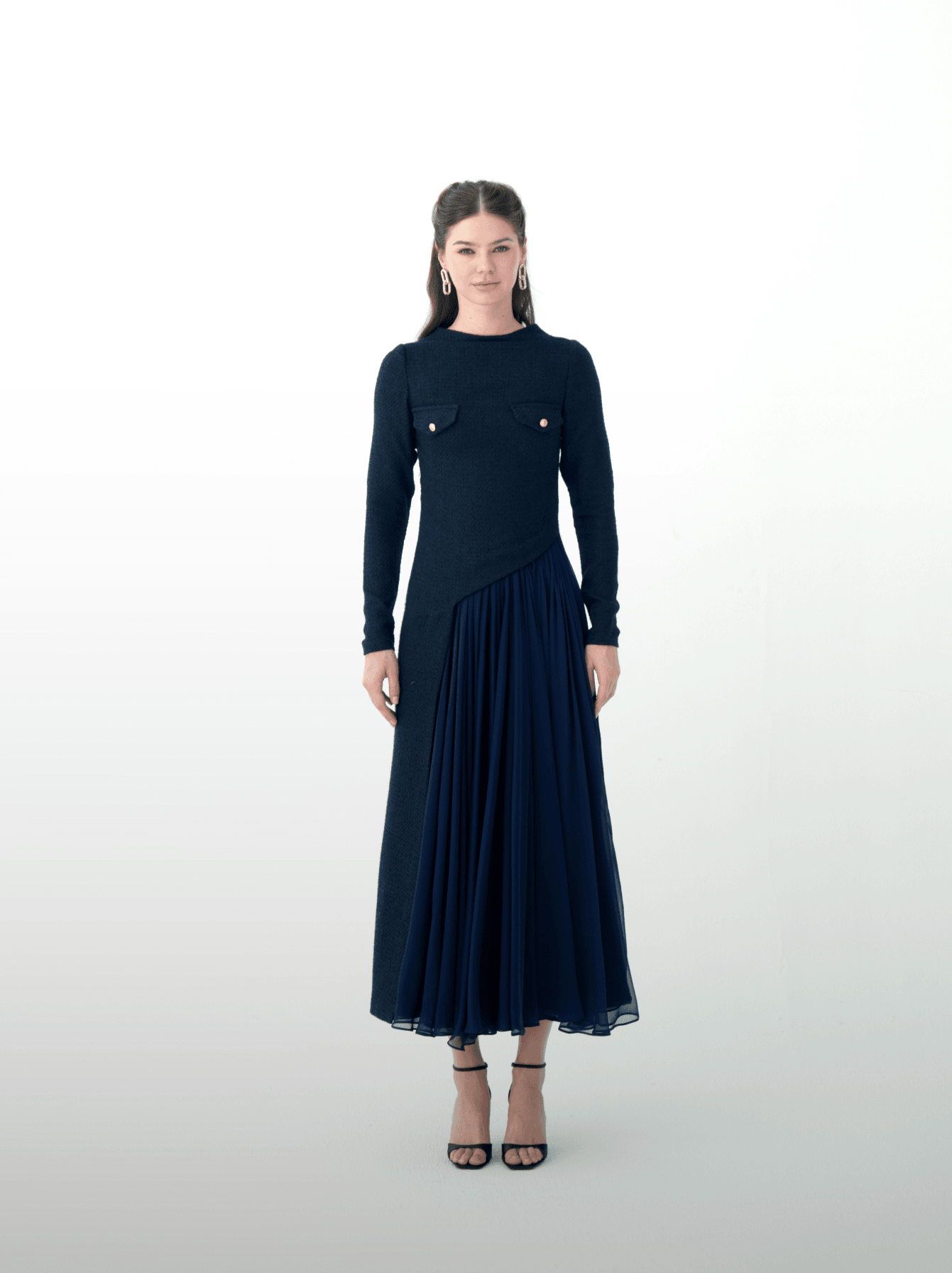 Luna Veil - MOONMAINS EGY