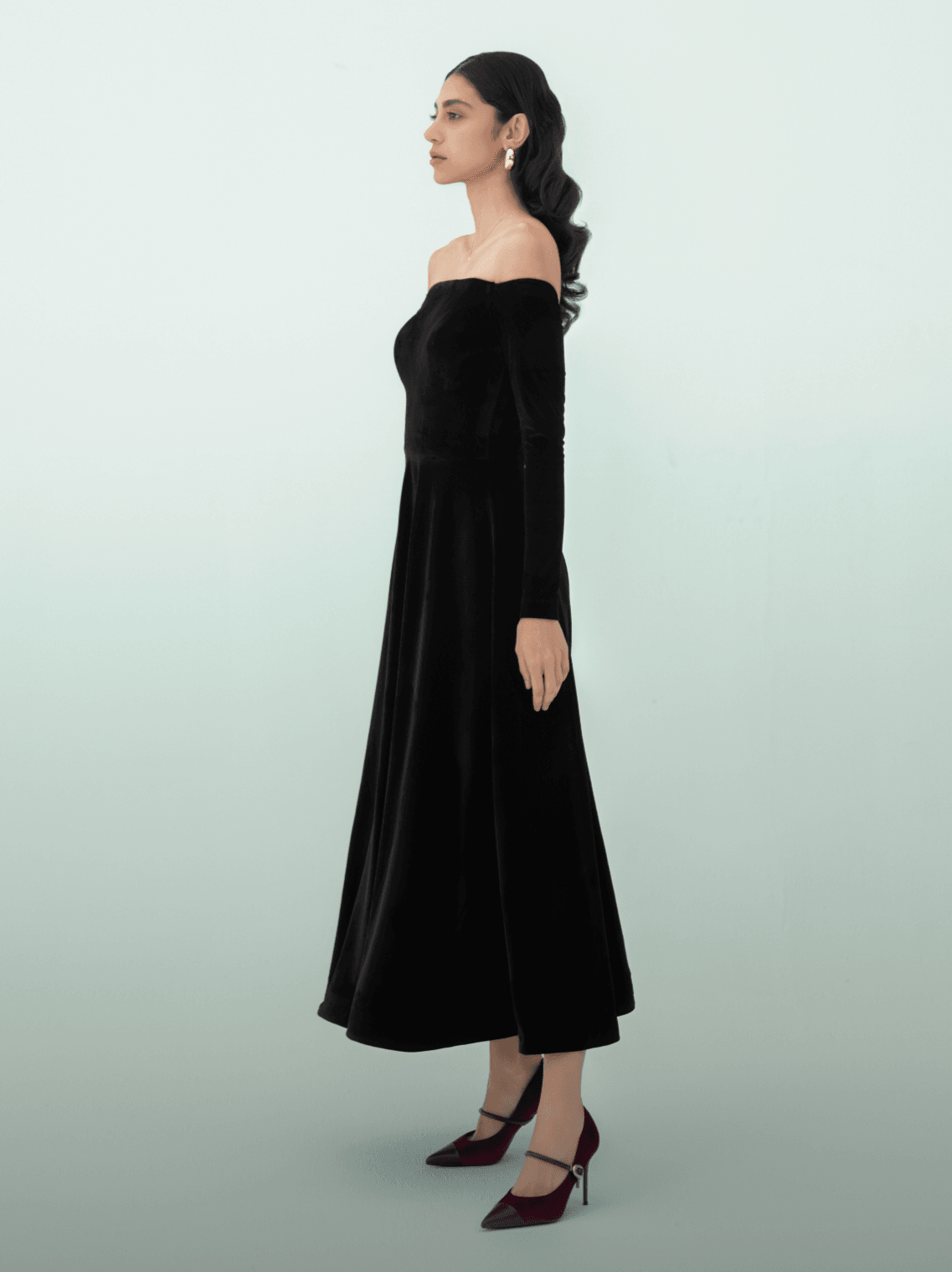 Velvet Noir - MOONMAINS EGY