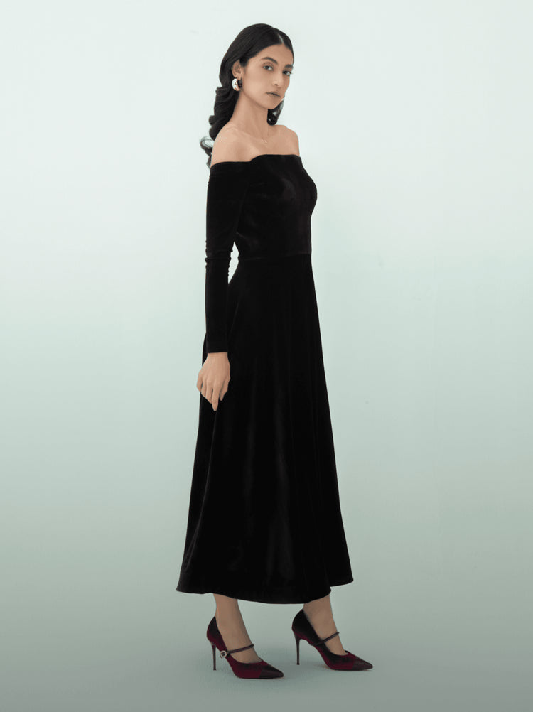 Velvet Noir - MOONMAINS EGY