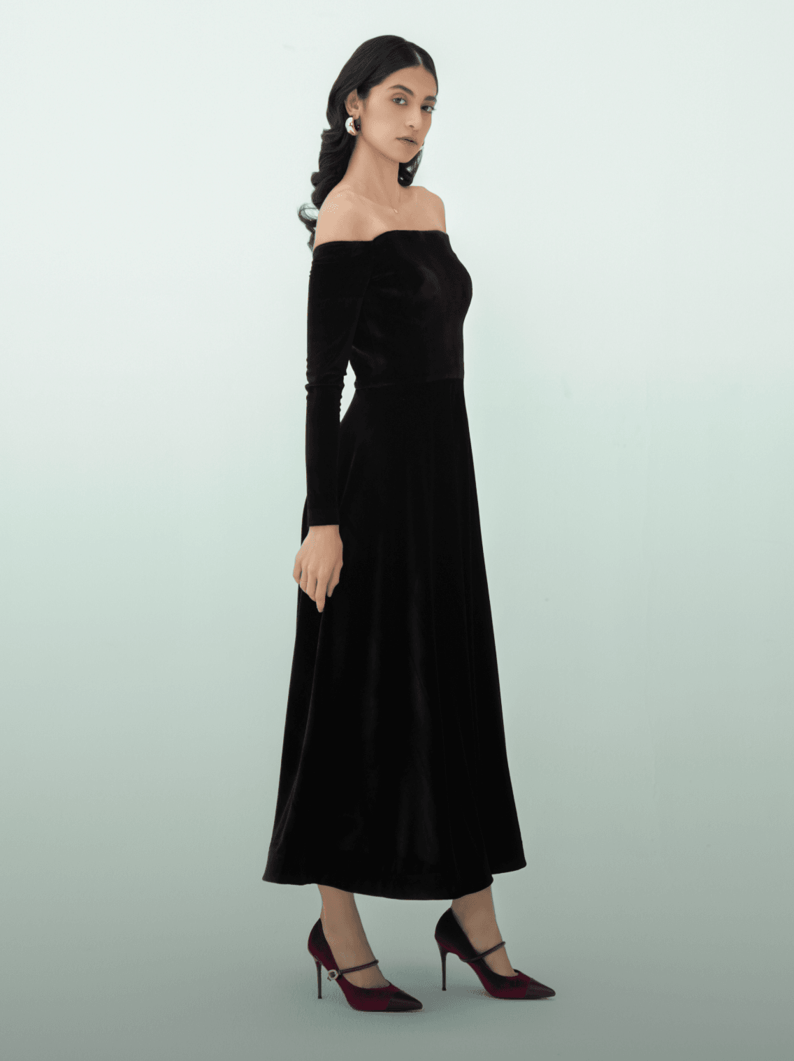 Velvet Noir - MOONMAINS EGY