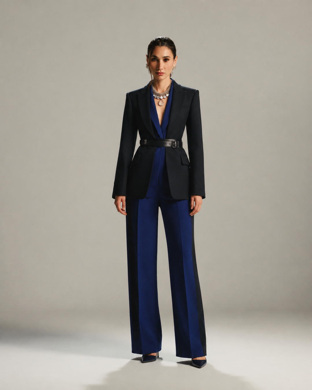 MIDNIGHT ELIZABETH SUIT